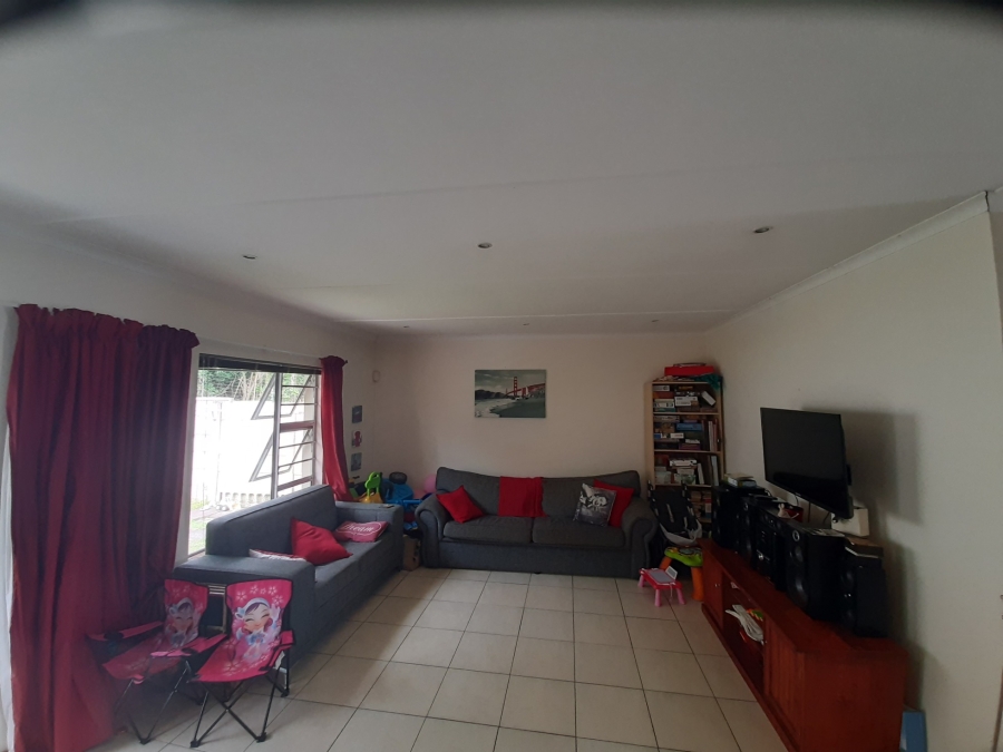 3 Bedroom Property for Sale in Abbotsford Eastern Cape